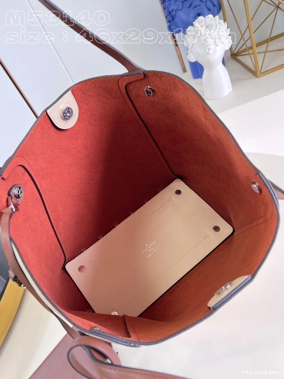 Rep ladies LOUIS 17CM x VUITTON HINA-46 x 29.5 0820